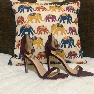 NWT Glaze plum suede heeled sandal sz 9